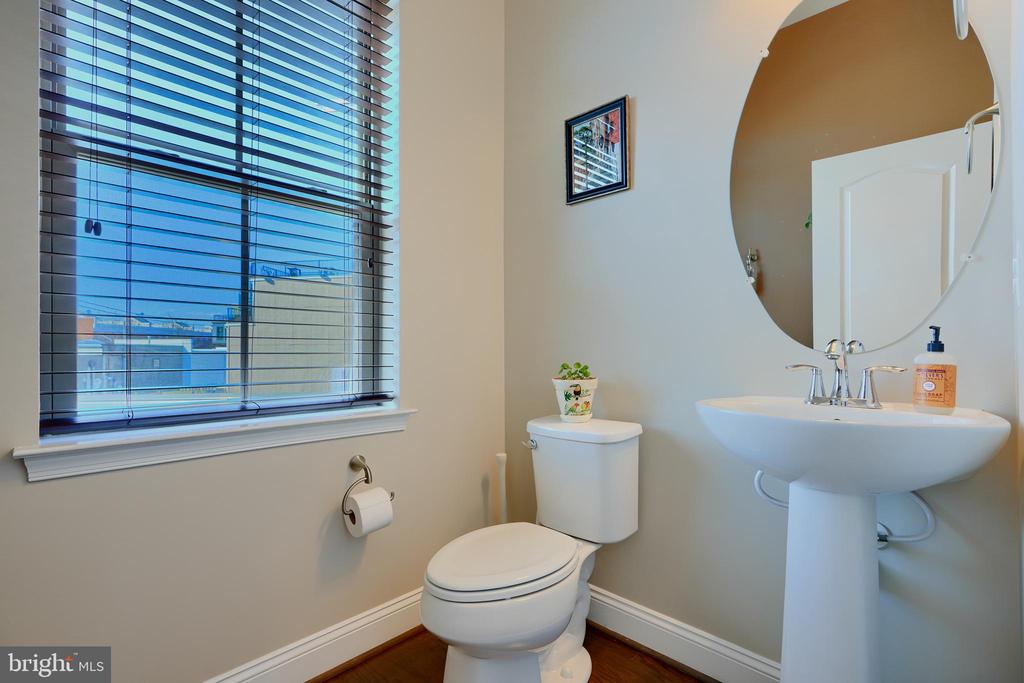 1614 Rampart Mews