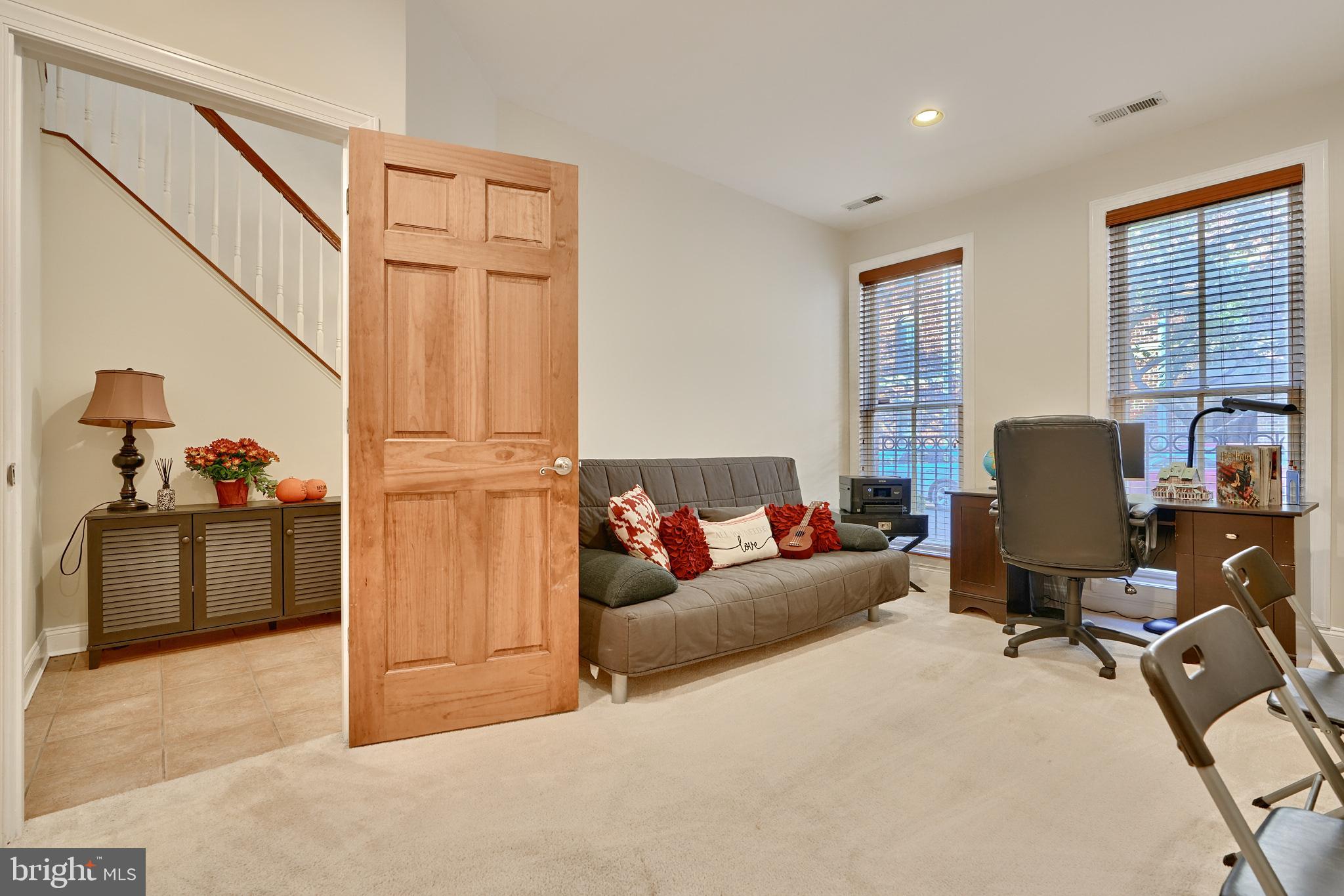 2607 Lighthouse Ln