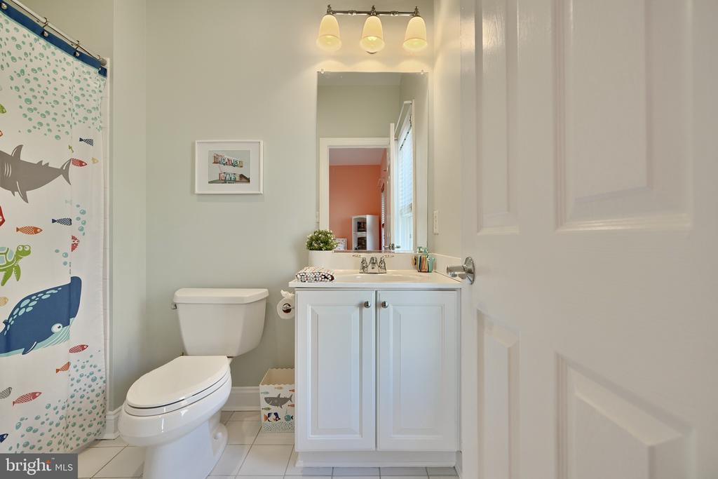 2607 Lighthouse Ln
