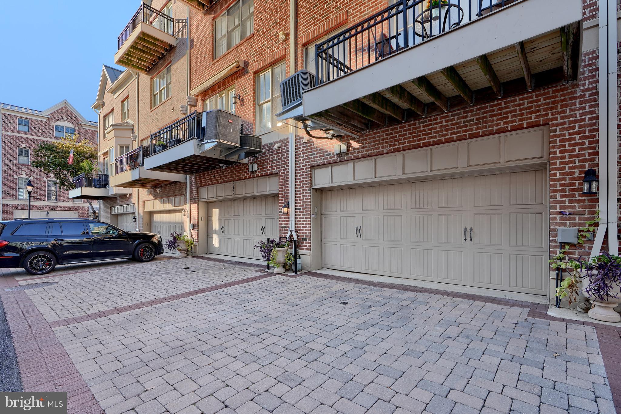2607 Lighthouse Ln