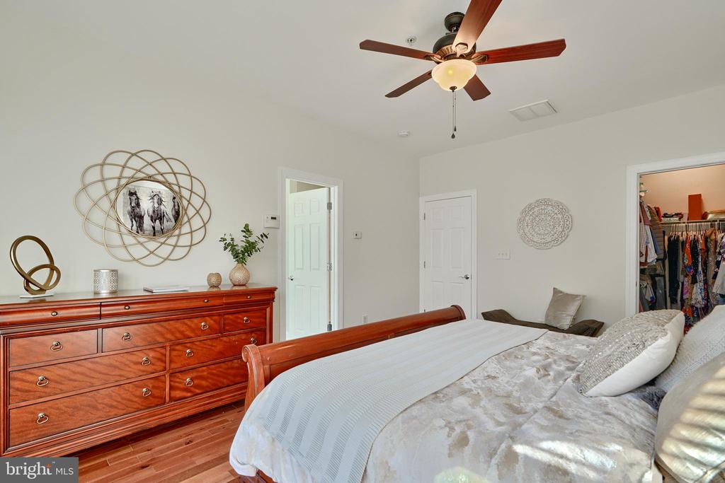 2607 Lighthouse Ln