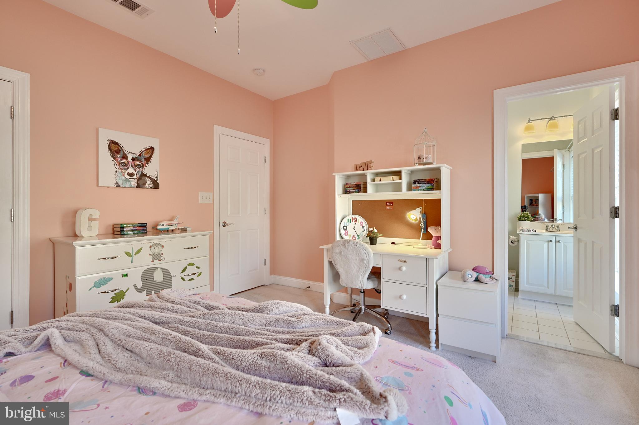 2607 Lighthouse Ln