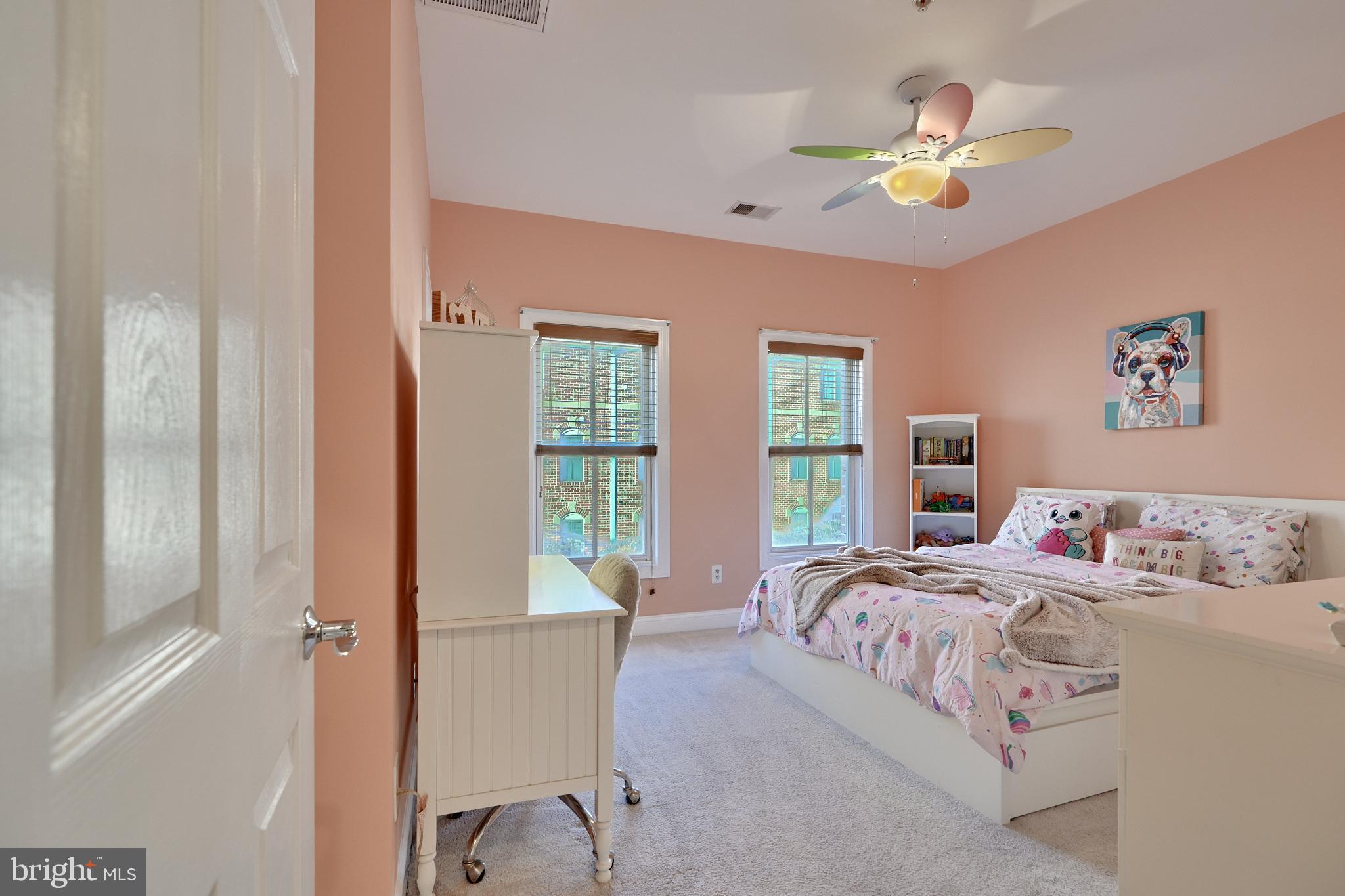 2607 Lighthouse Ln