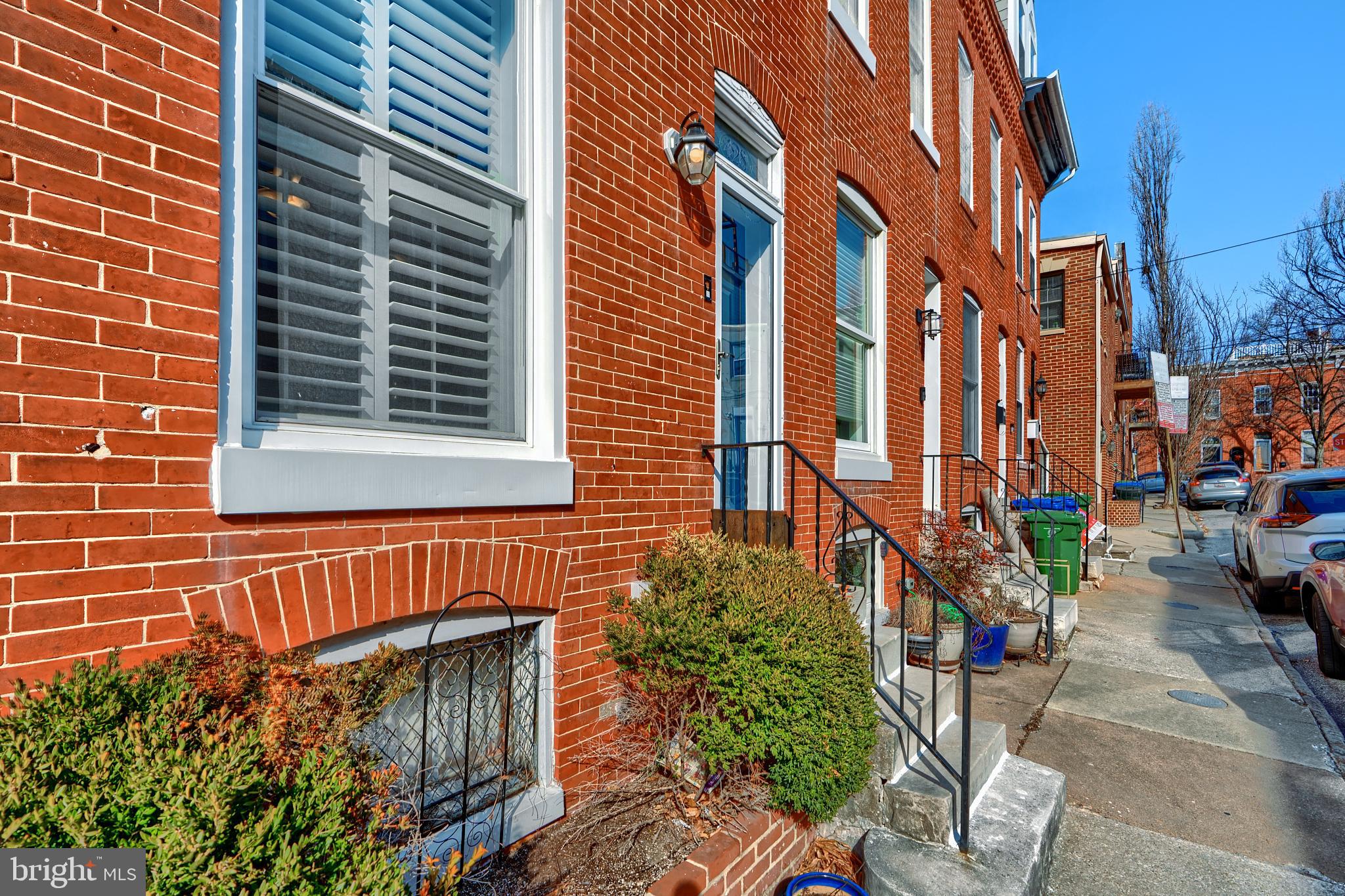 128 E Ostend St