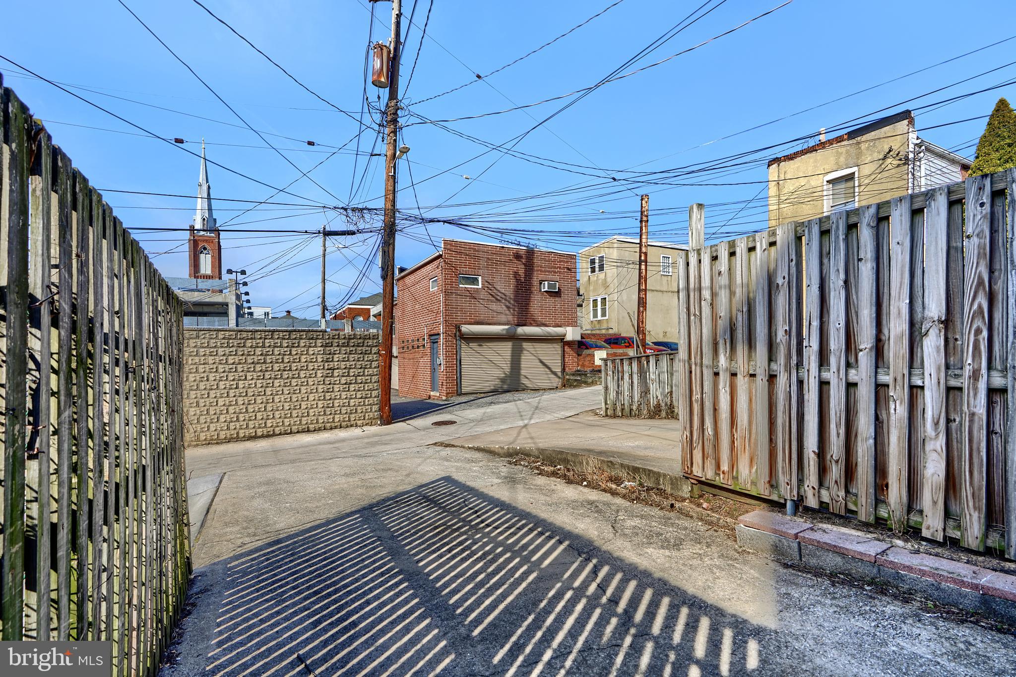 128 E Ostend St