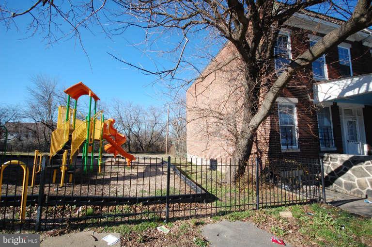 2330 Annapolis Rd