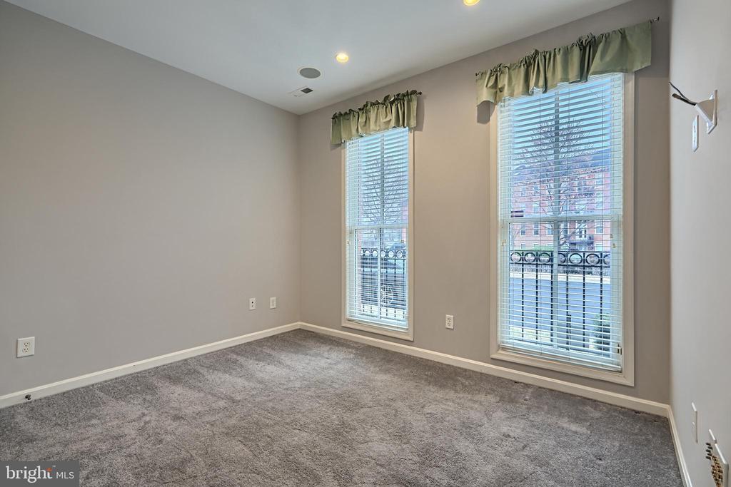 1205 Dockside Cir