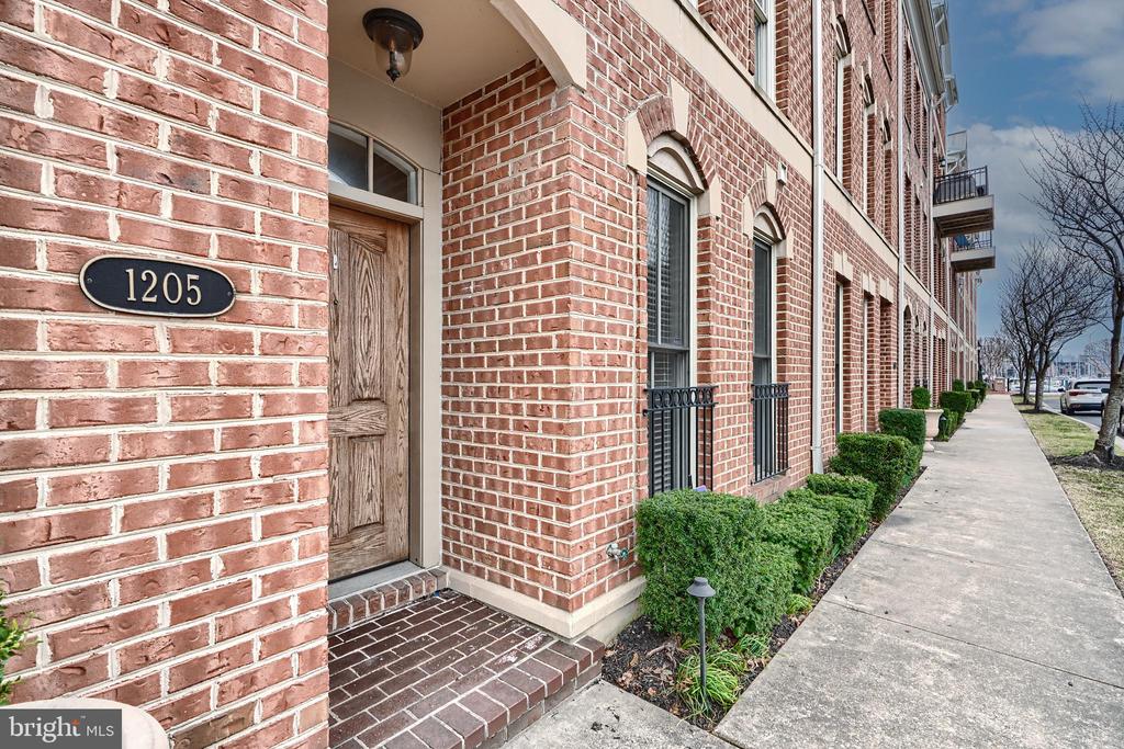 1205 Dockside Cir