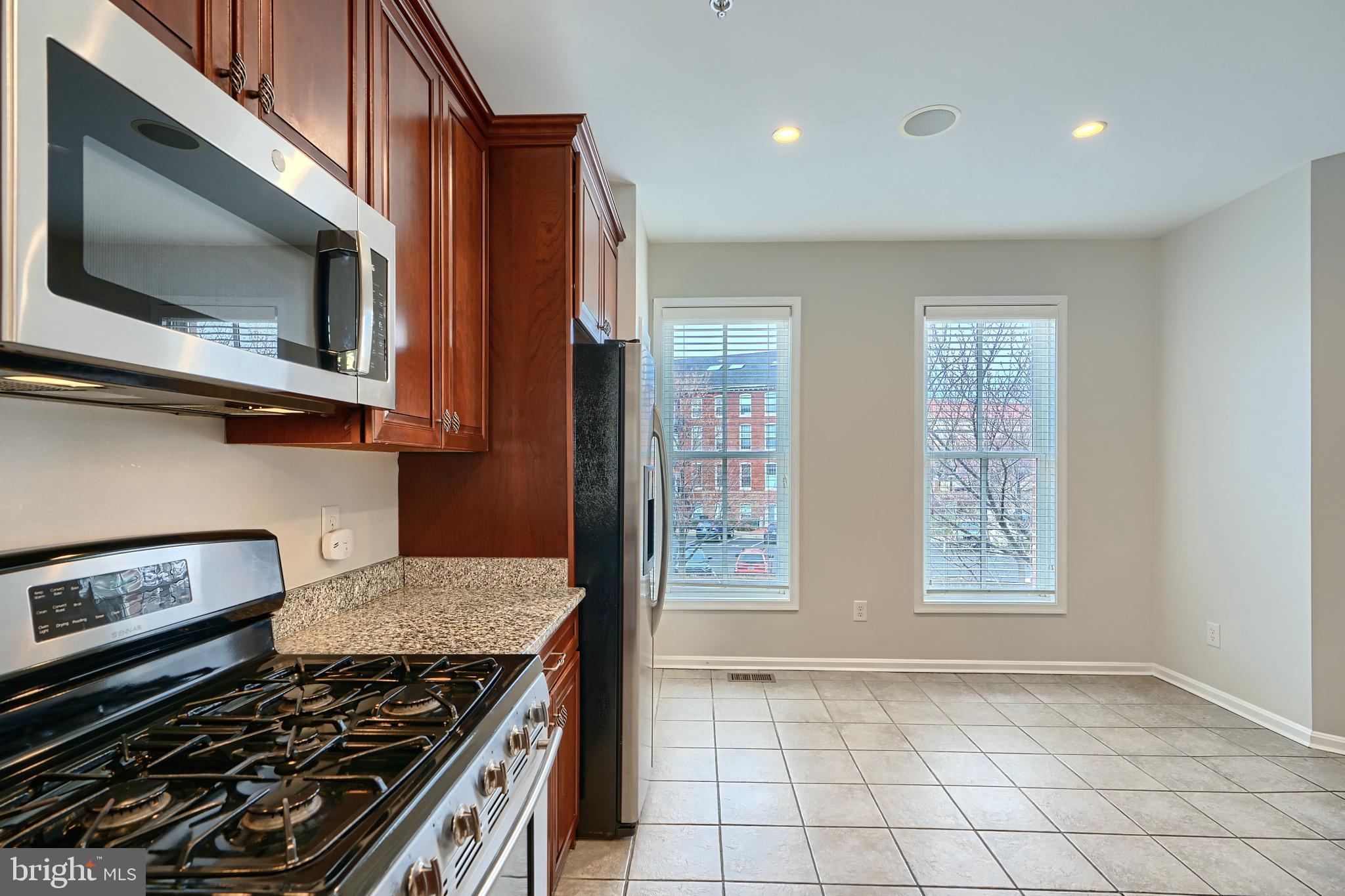 1205 Dockside Cir