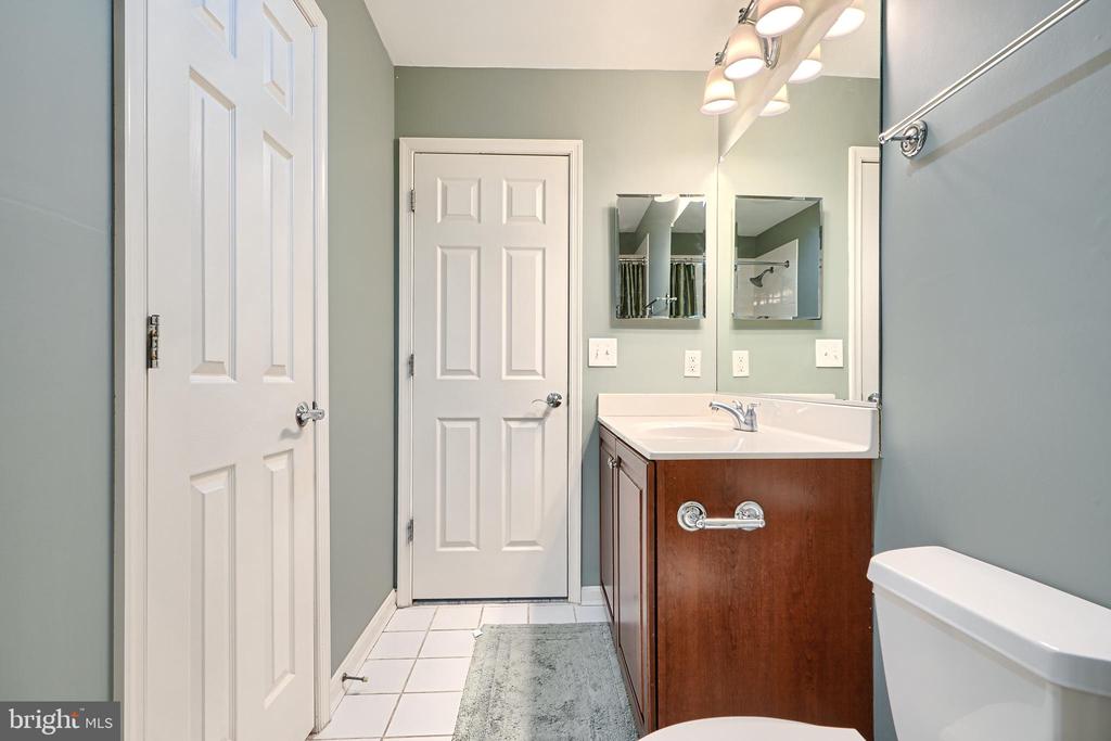 1205 Dockside Cir