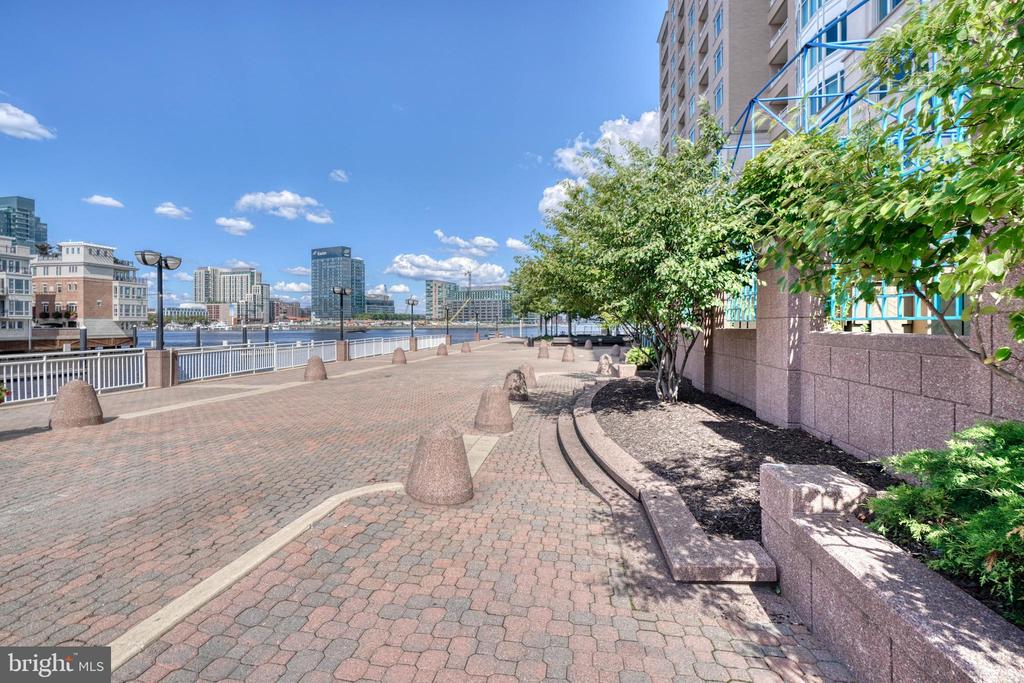 100 Harborview Dr #609