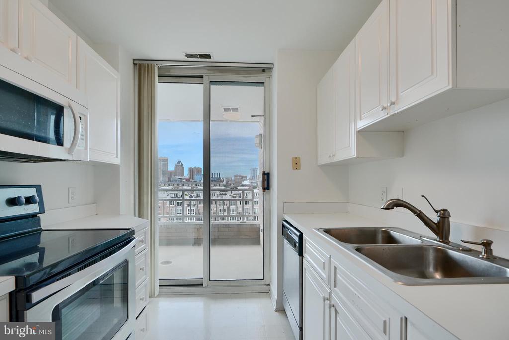 100 Harborview Dr #609