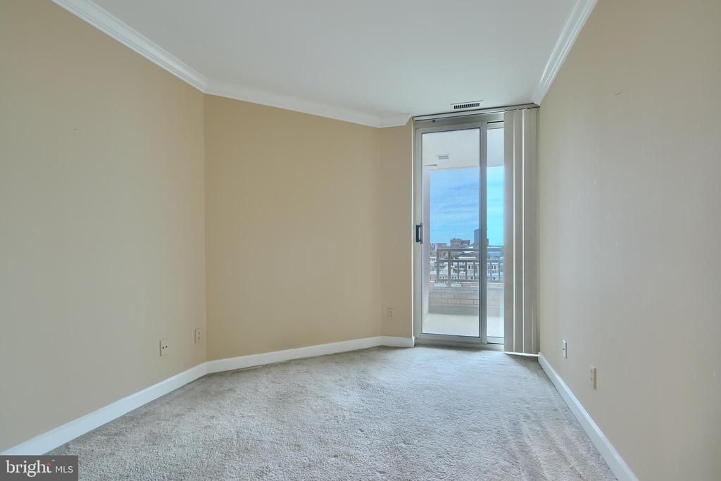 100 Harborview Dr #609