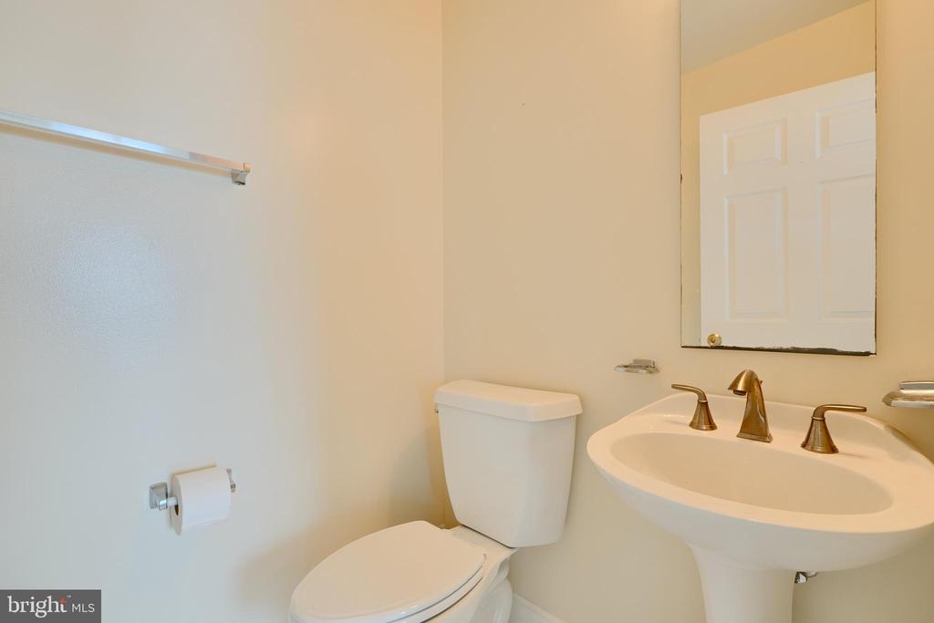 100 Harborview Dr #609