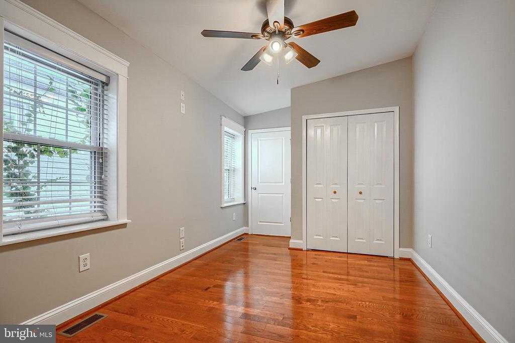 135 E West St