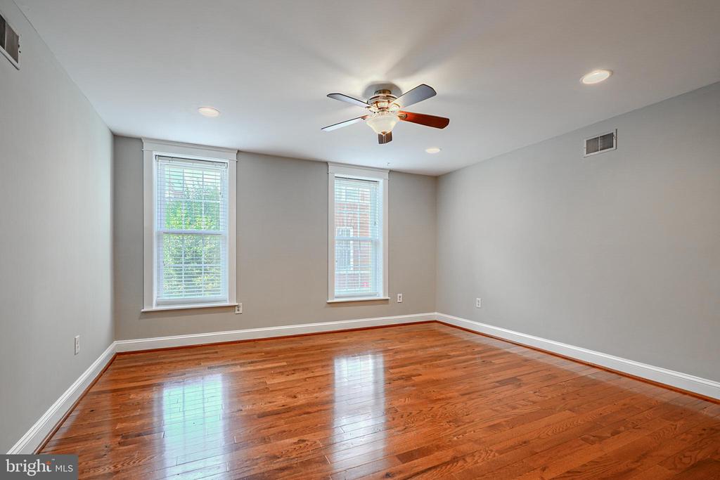 135 E West St