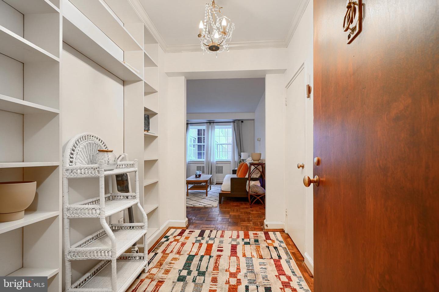 3601 Greenway #303