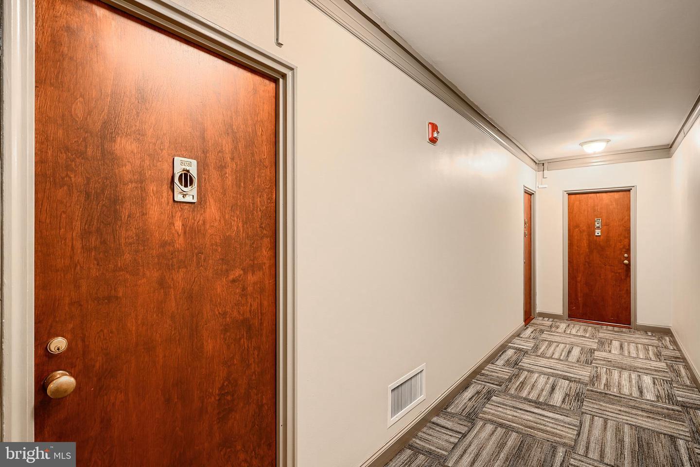 3601 Greenway #303