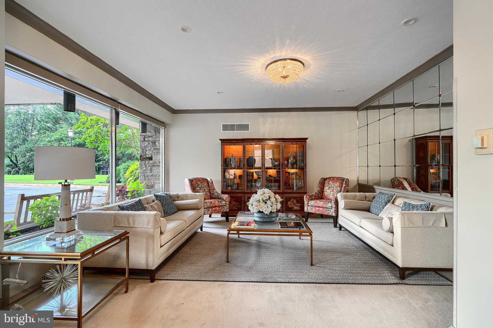 3601 Greenway #303