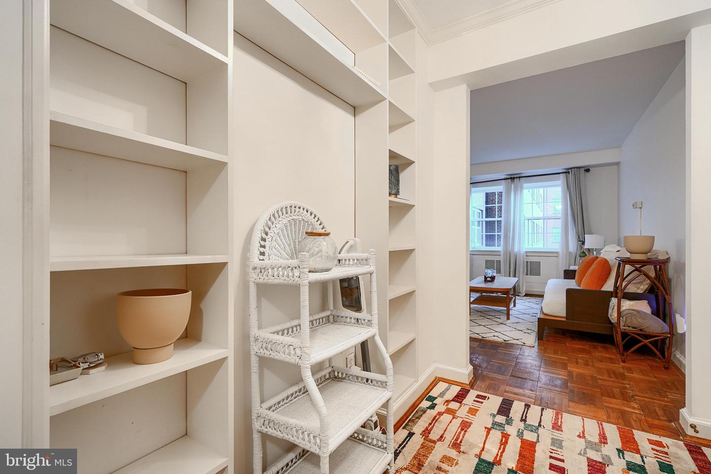 3601 Greenway #303