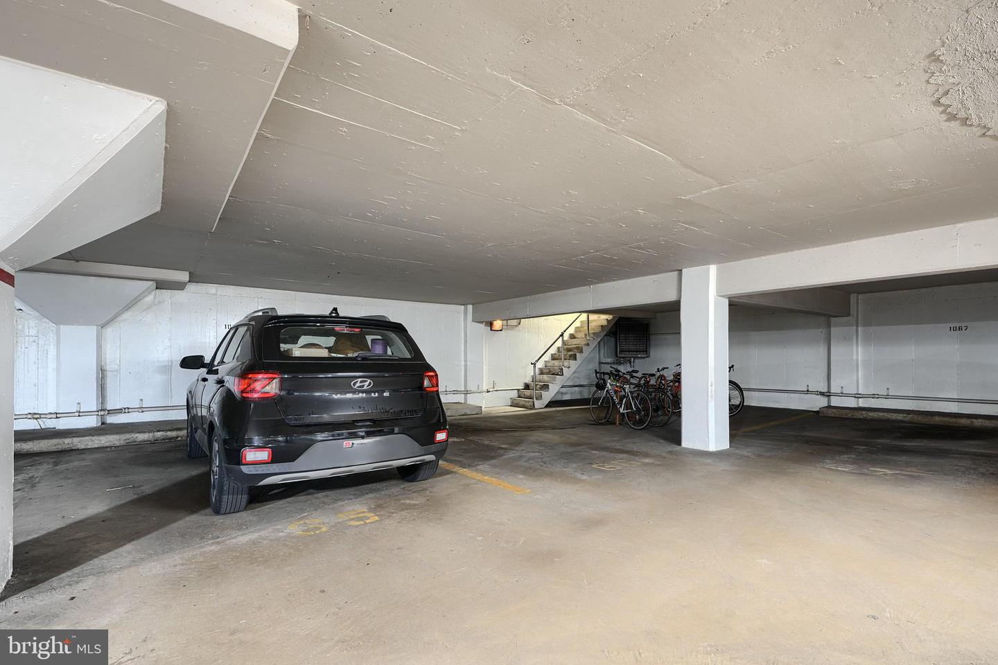 3601 Greenway #303