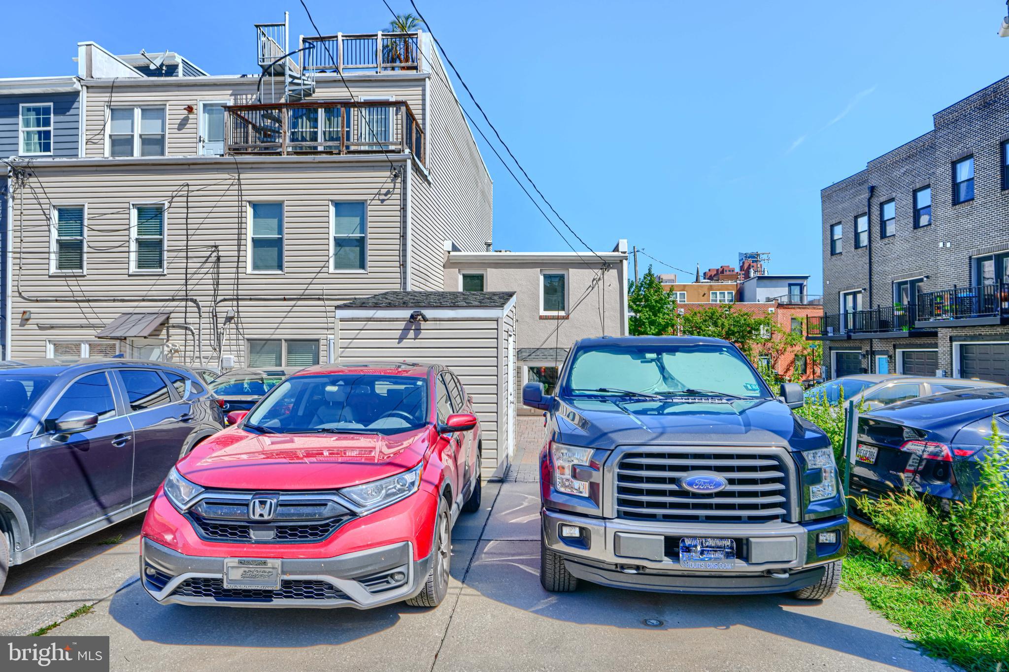 61 W WEST STREET