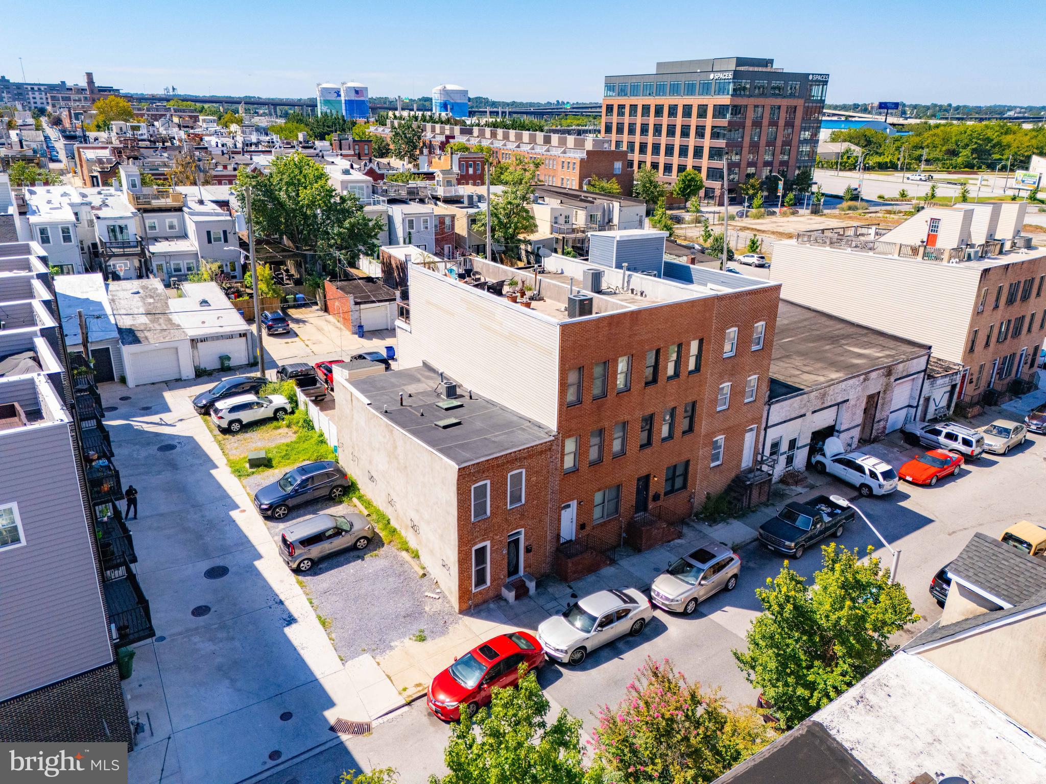 61 W WEST STREET