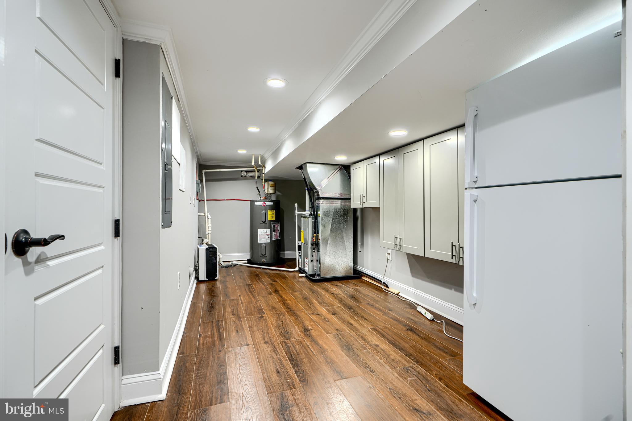 118 W FORT AVENUE