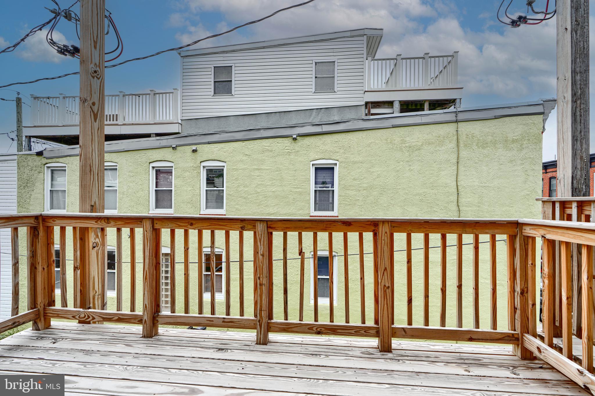118 W FORT AVENUE