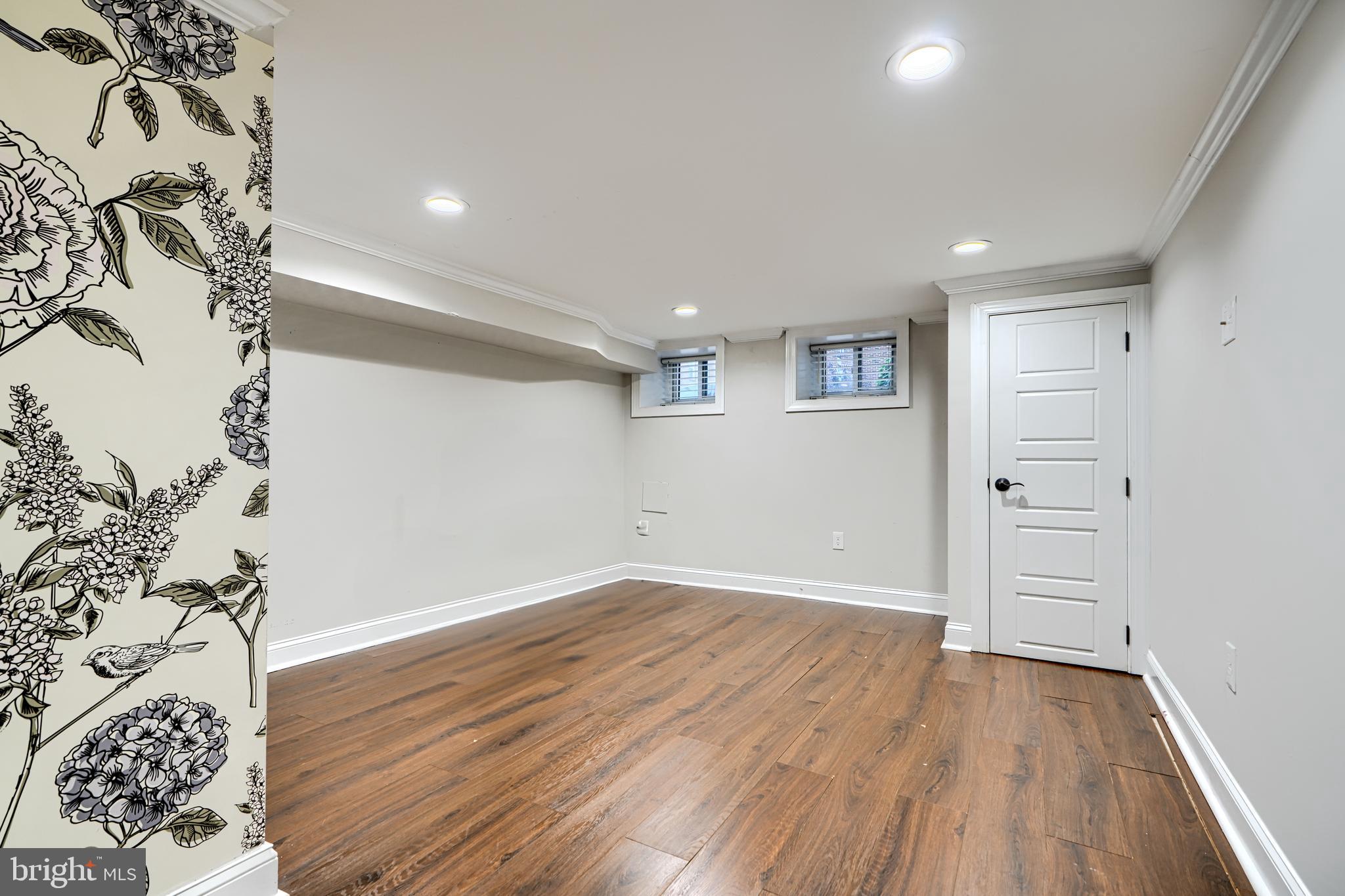 118 W FORT AVENUE