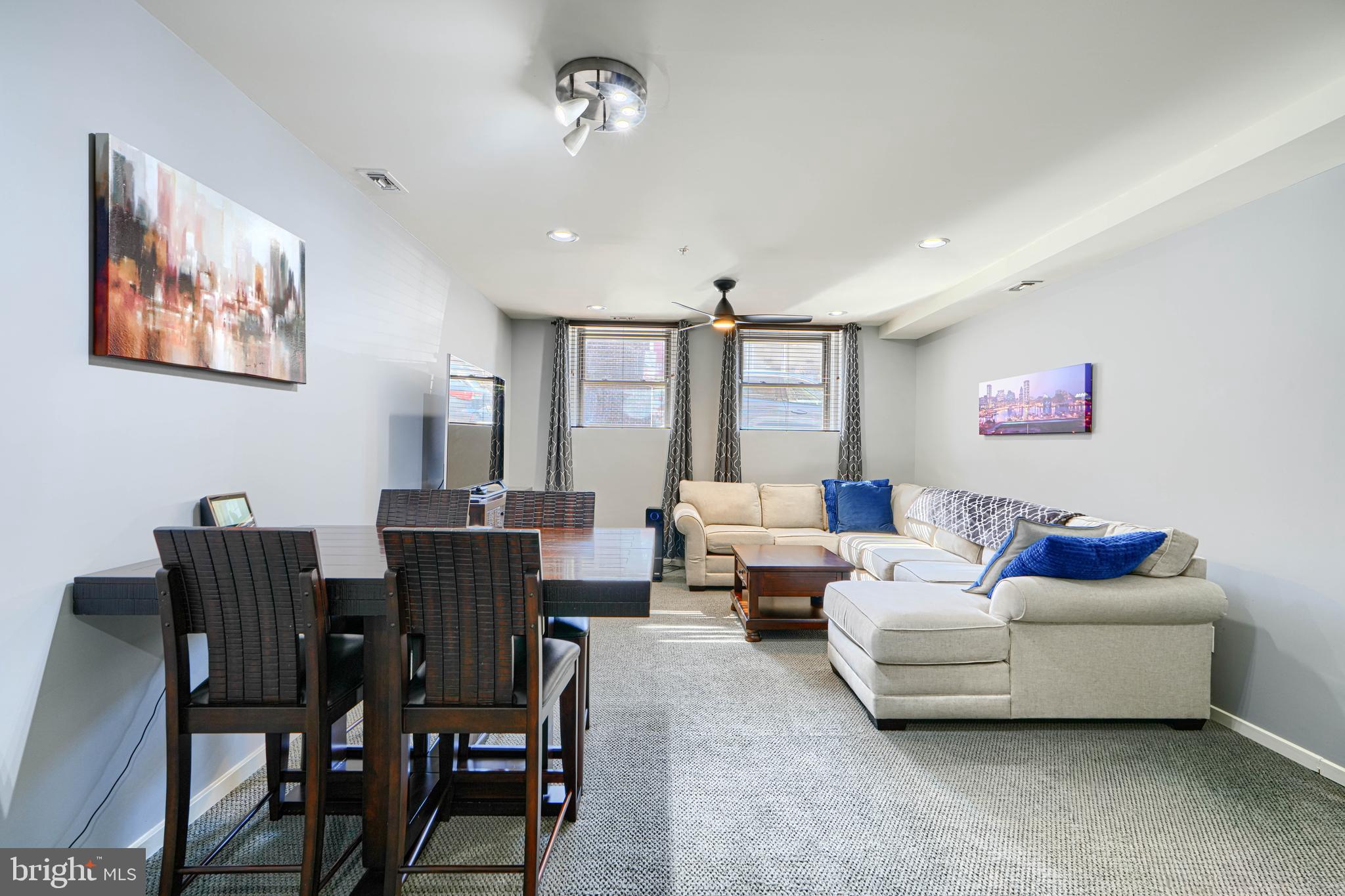 1211 LIGHT STREET T-8