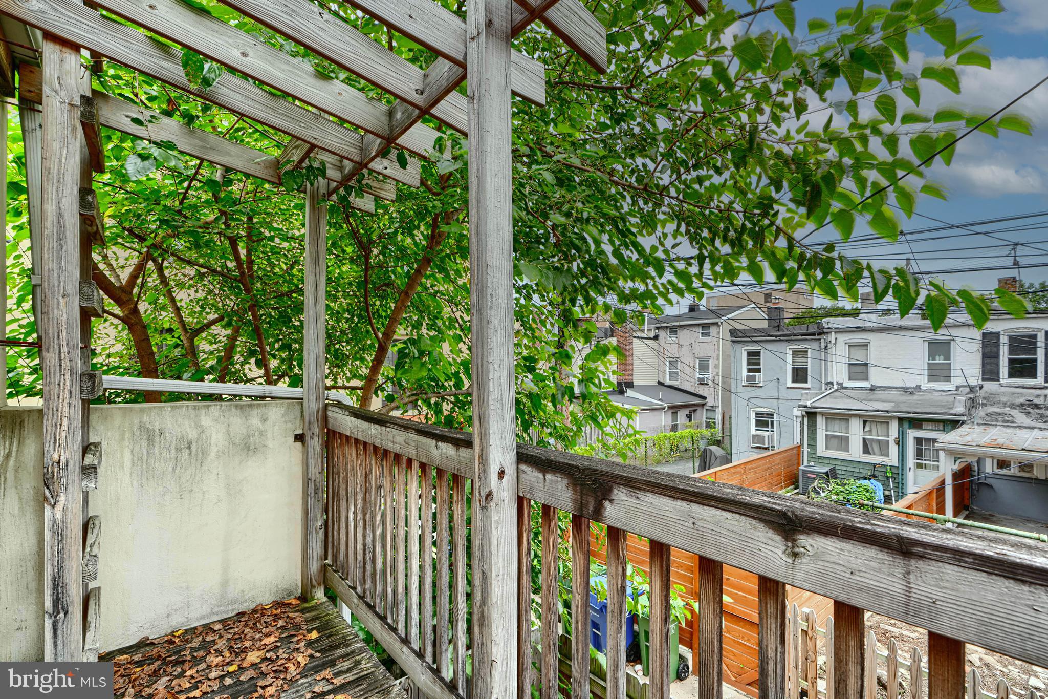 417 GRINDALL STREET