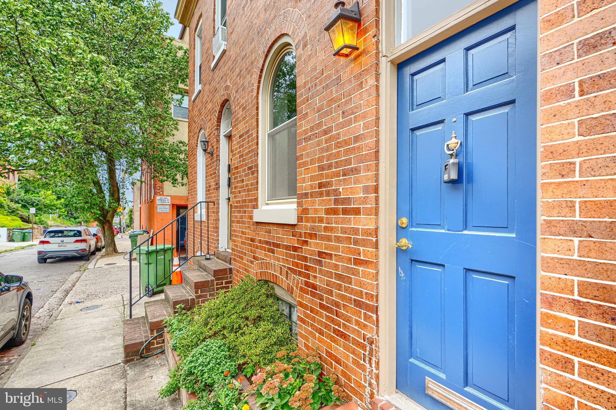 417 GRINDALL STREET