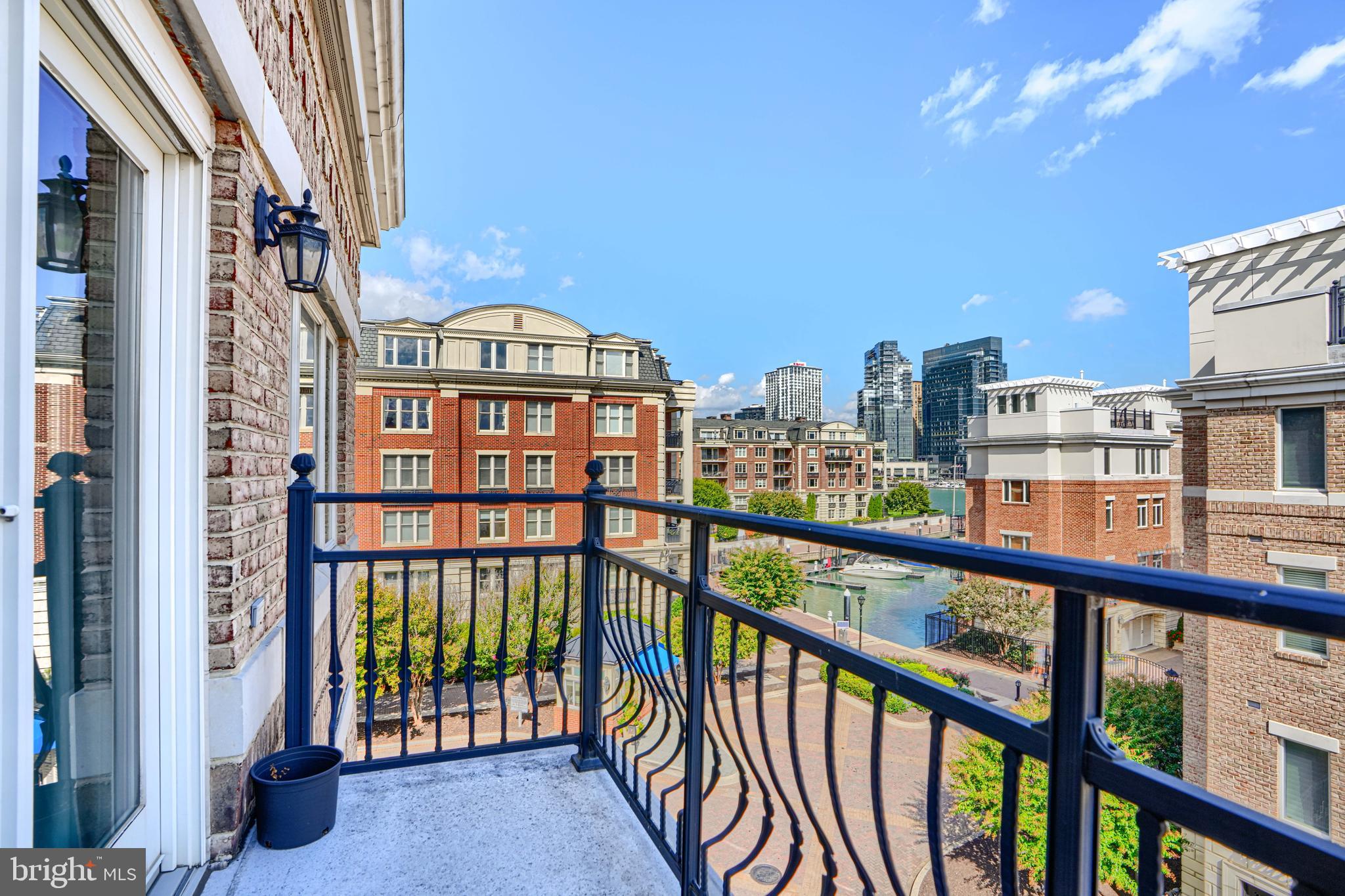 900 VALENCIA COURT 188
