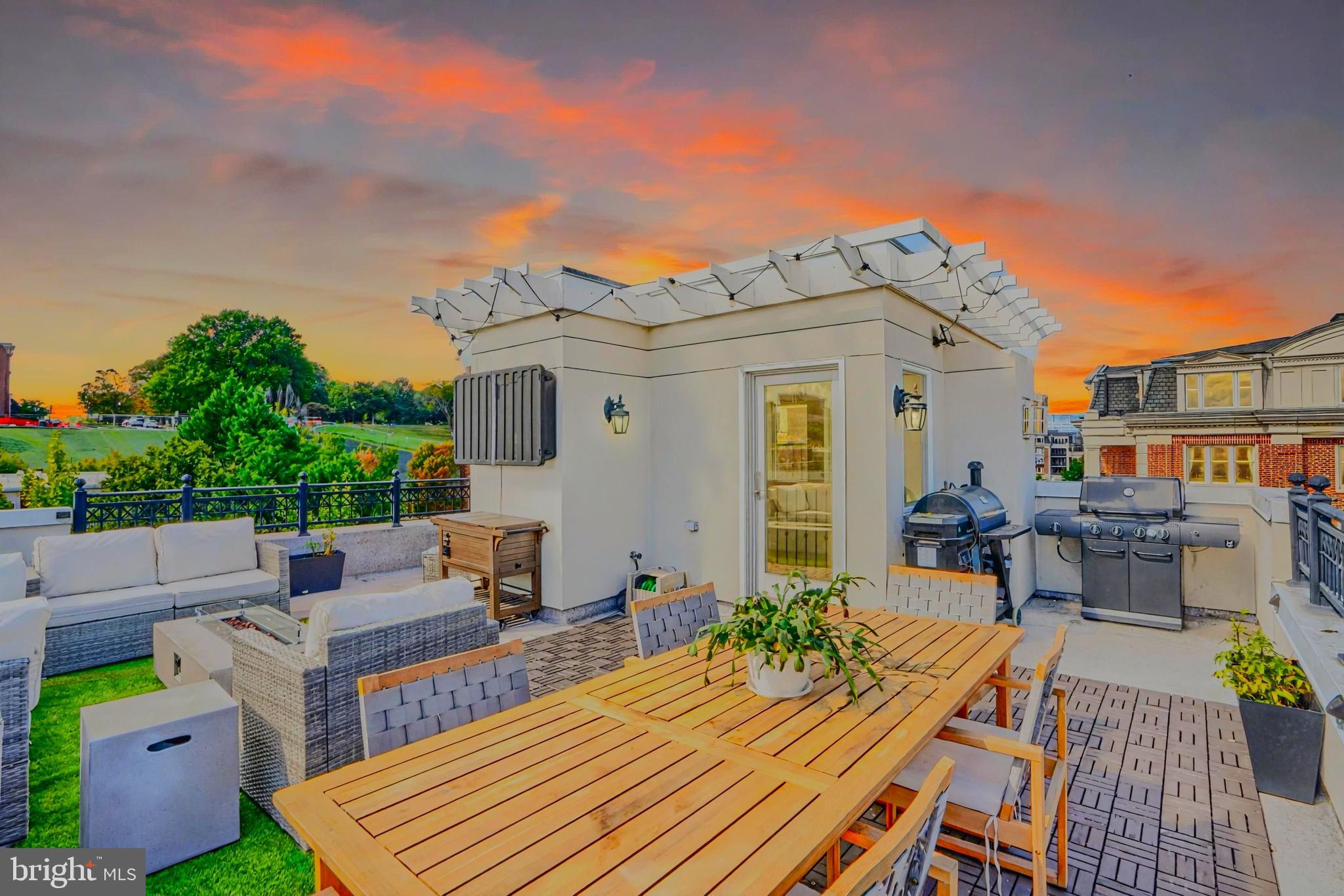 900 VALENCIA COURT 188
