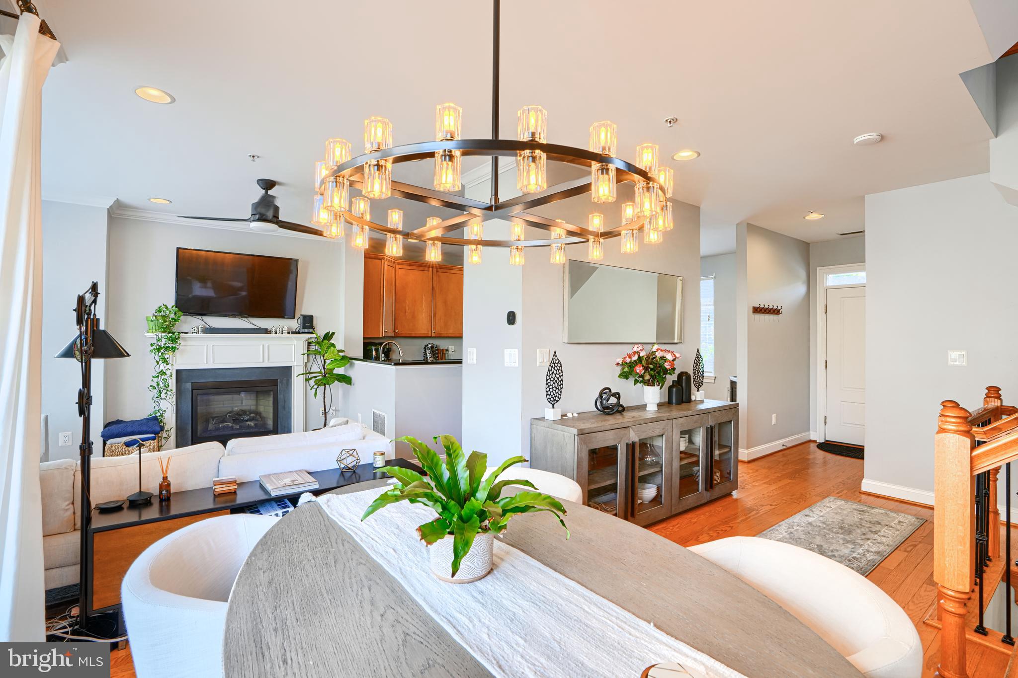900 VALENCIA COURT 188