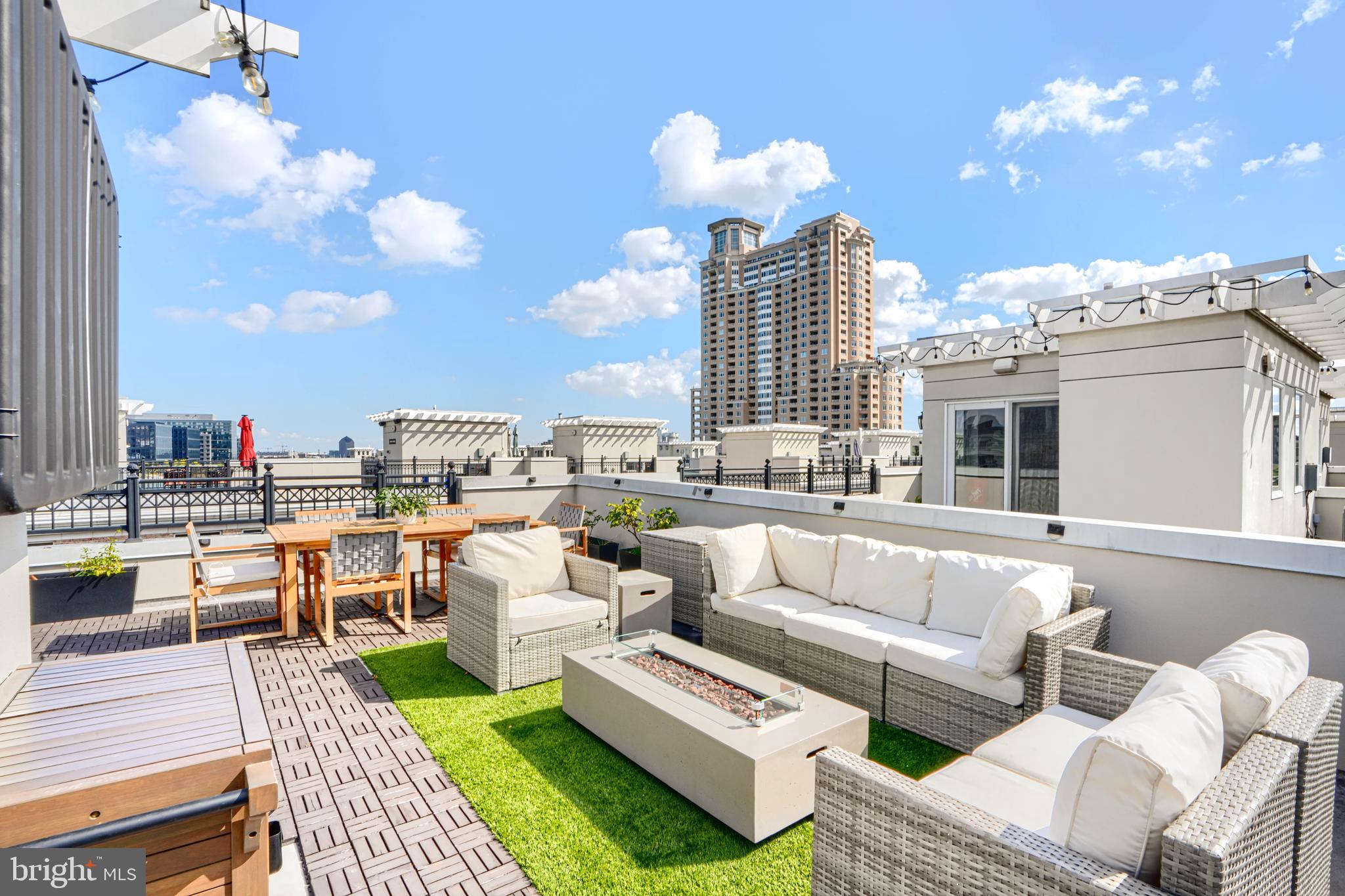 900 VALENCIA COURT 188