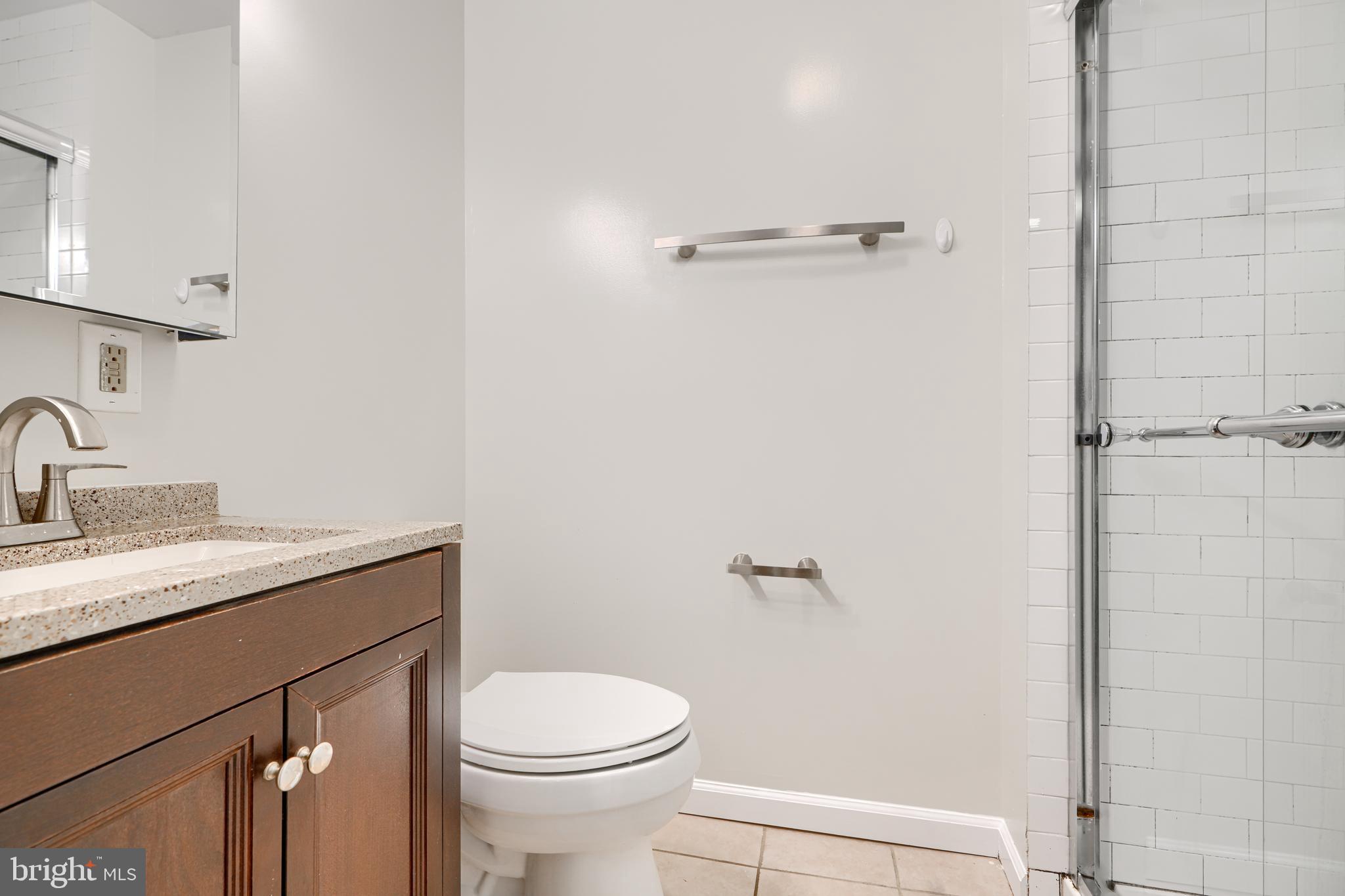 906 S HANOVER STREET