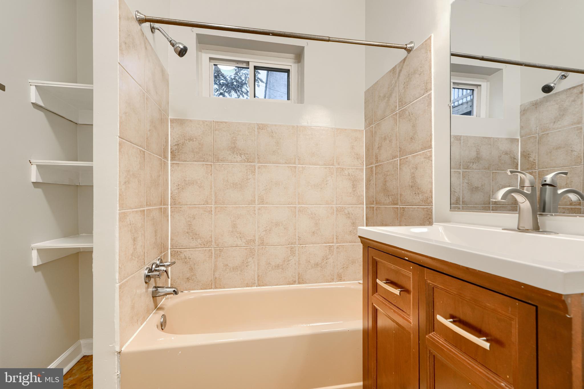 906 S HANOVER STREET