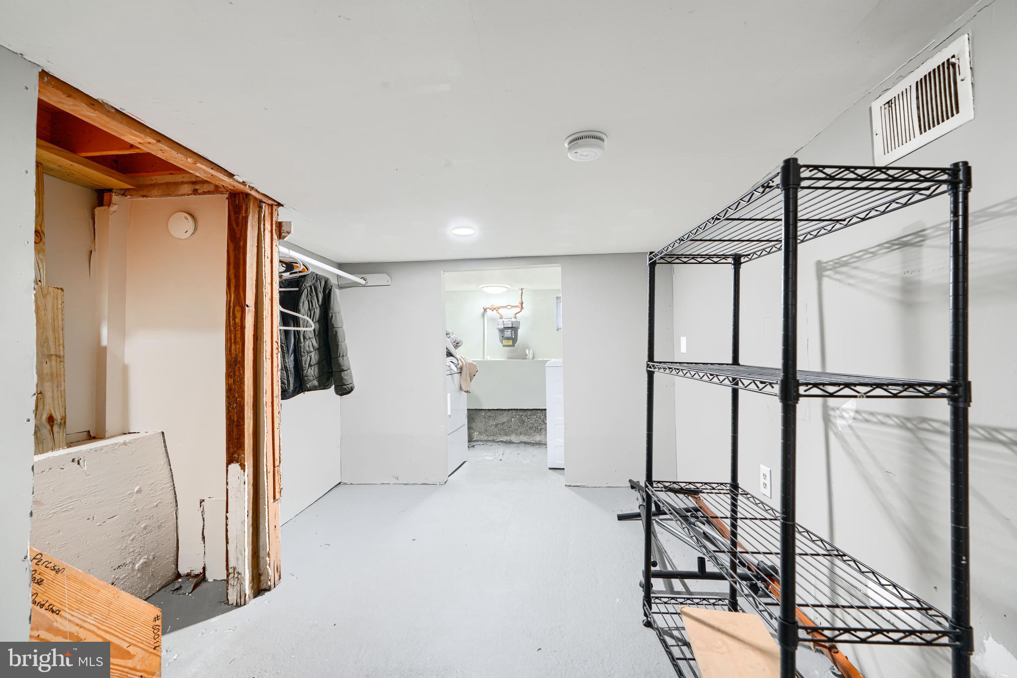 906 S HANOVER STREET