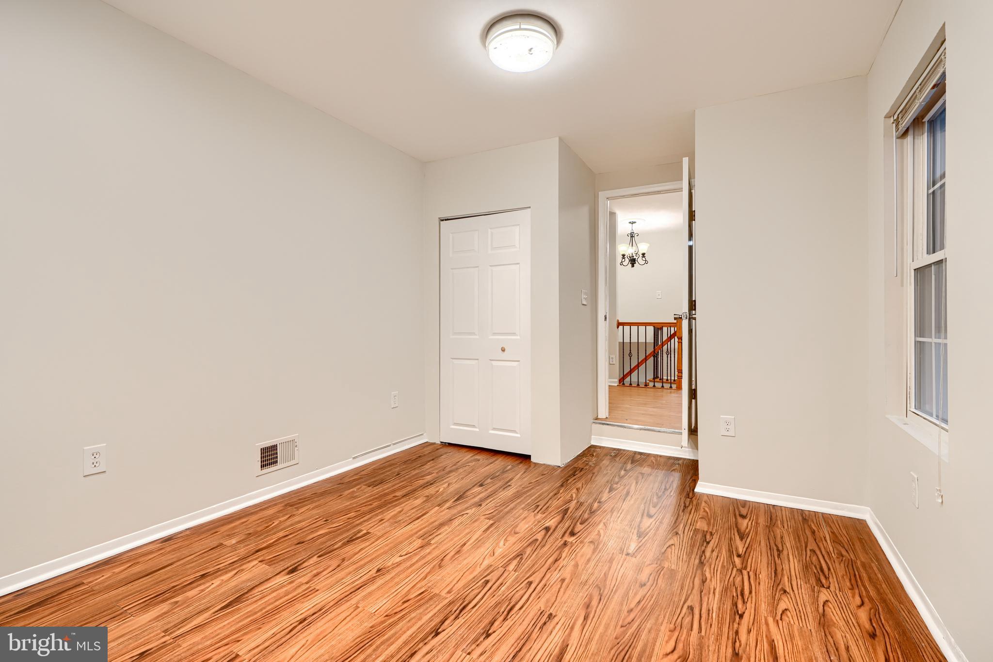 906 S HANOVER STREET