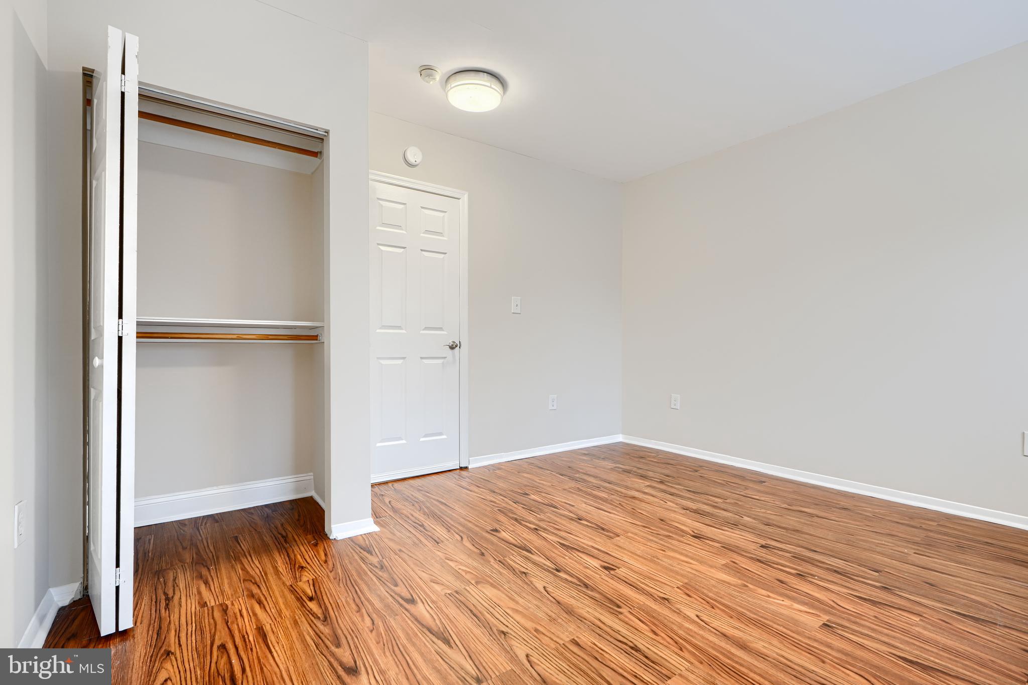 906 S HANOVER STREET