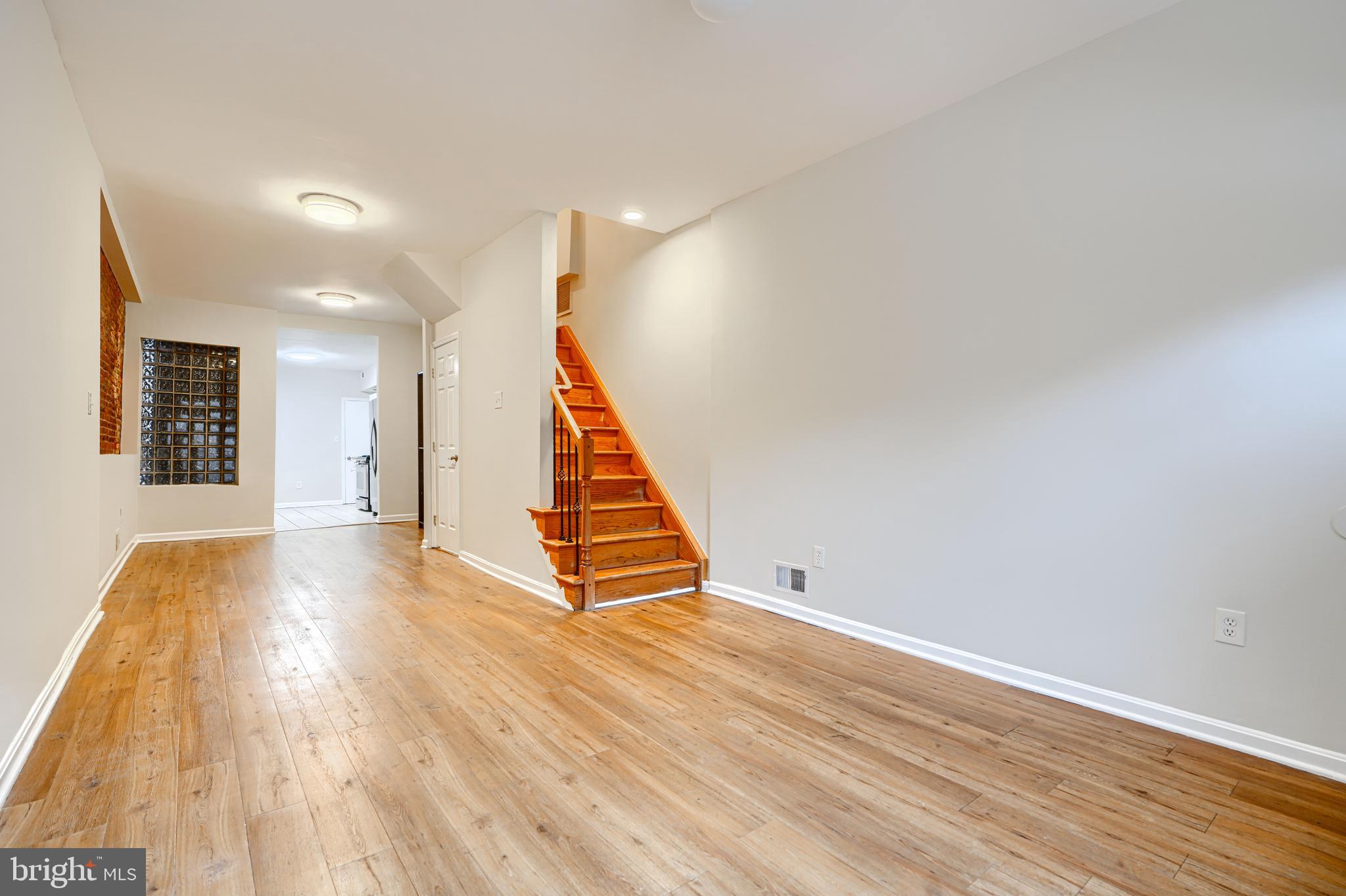 906 S HANOVER STREET