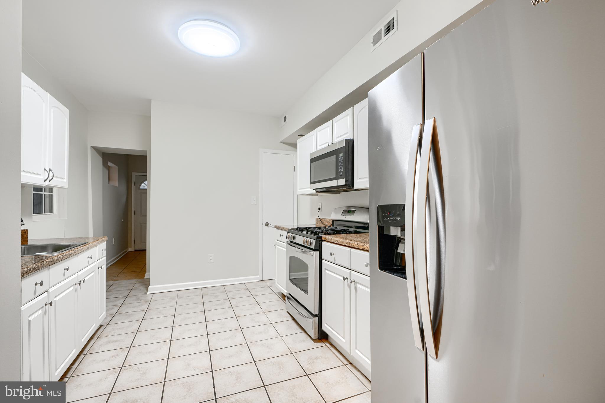 906 S HANOVER STREET