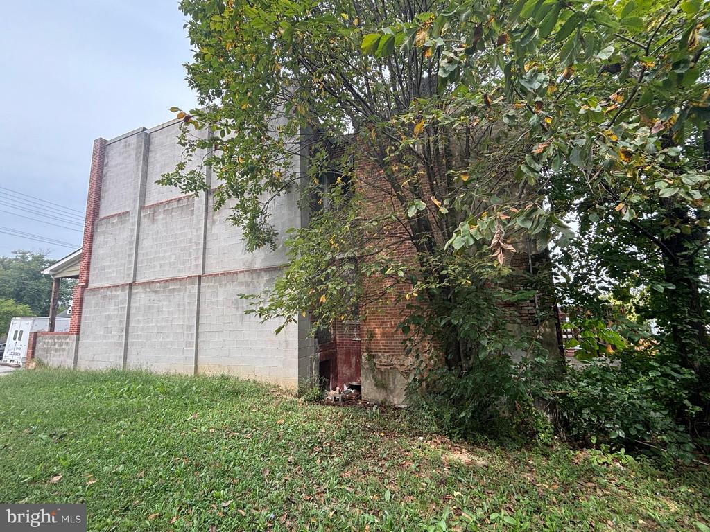 2317 ANNAPOLIS ROAD