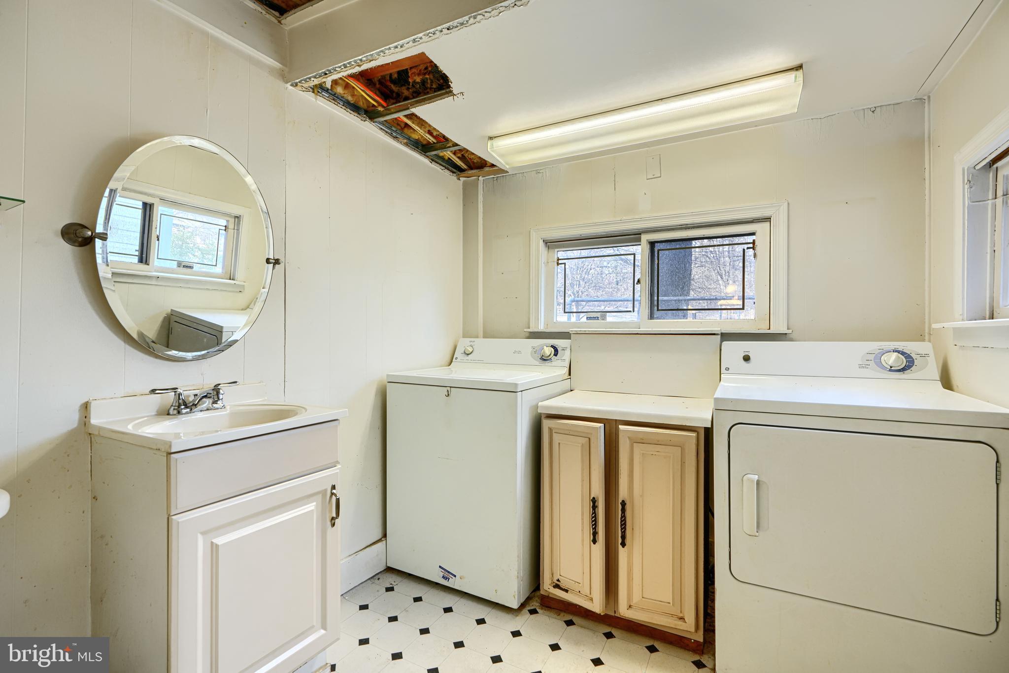 2008 ROCKROSE AVENUE