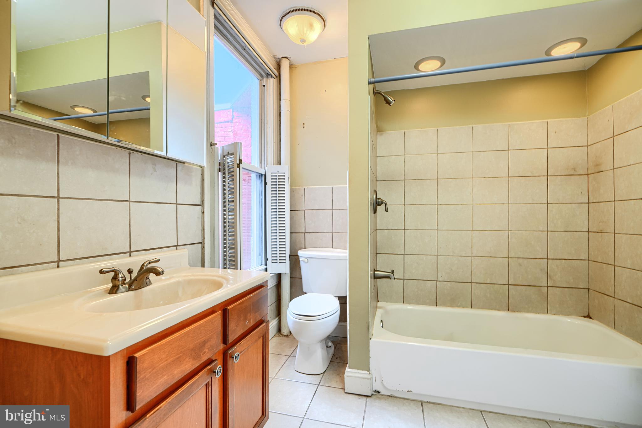 2008 ROCKROSE AVENUE