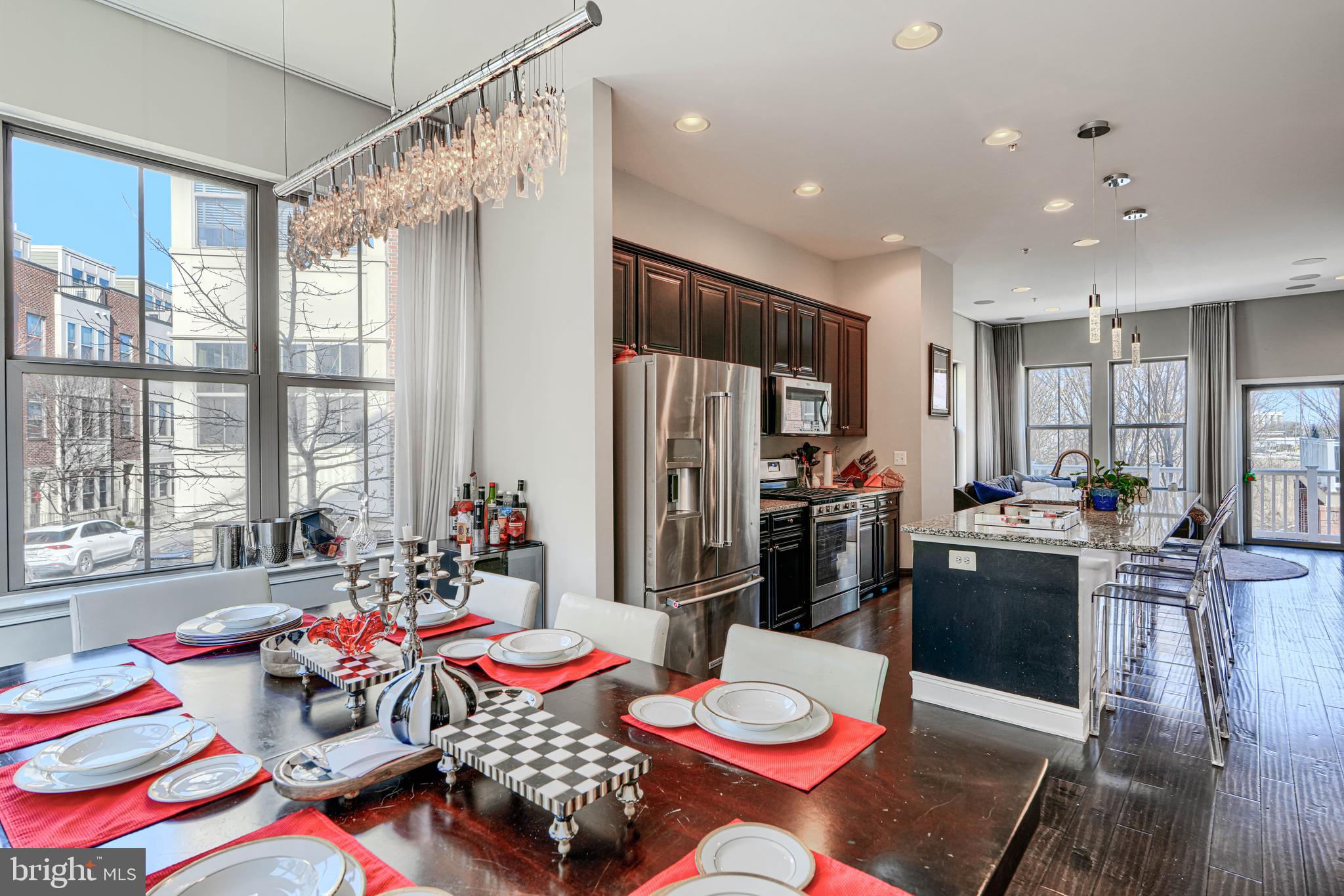 1313 BENJAMIN STREET