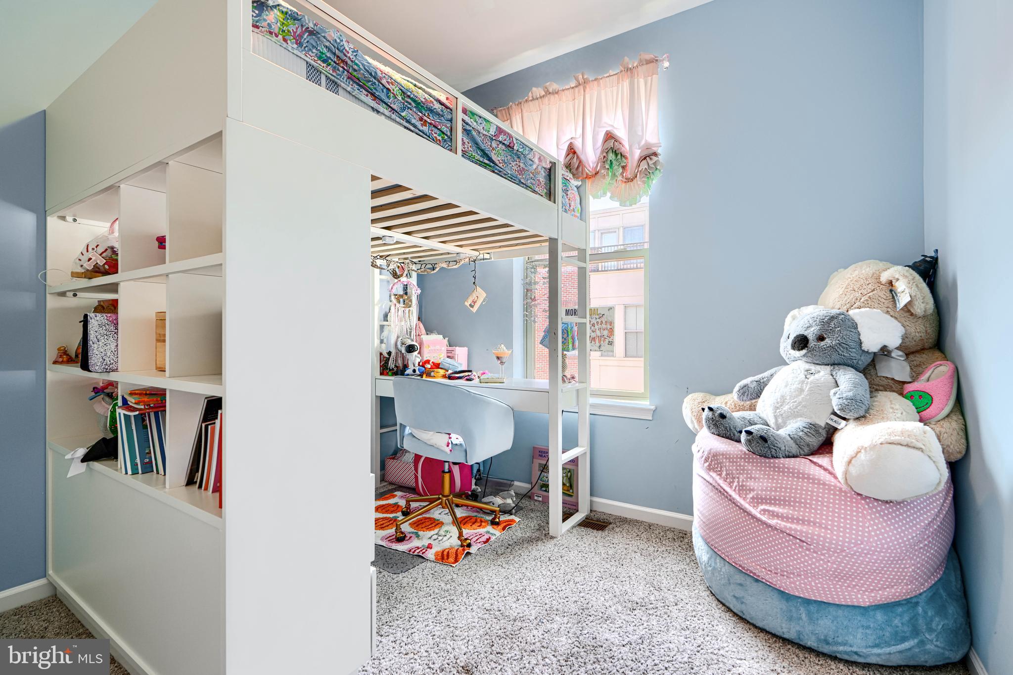 1313 BENJAMIN STREET