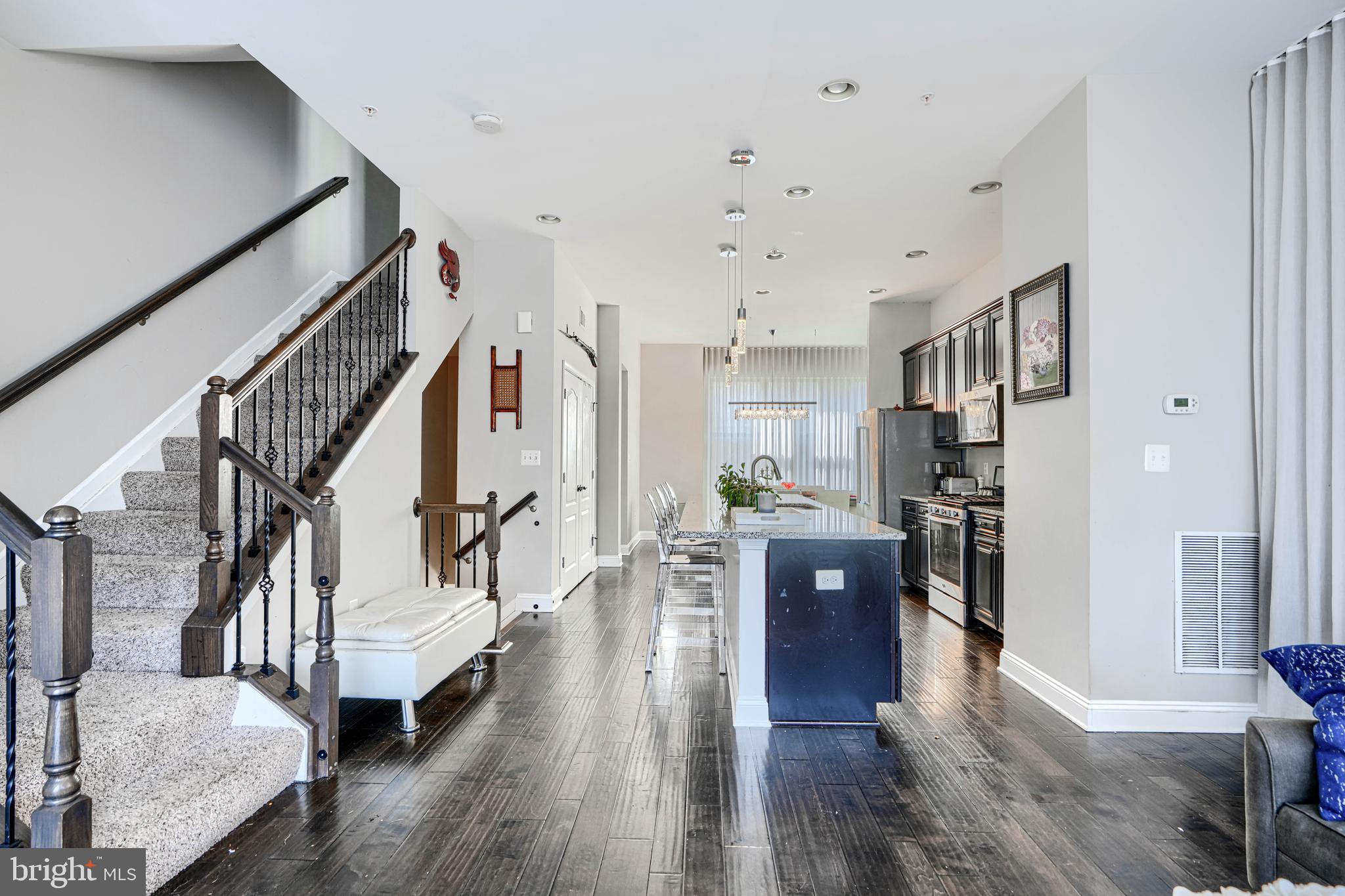 1313 BENJAMIN STREET